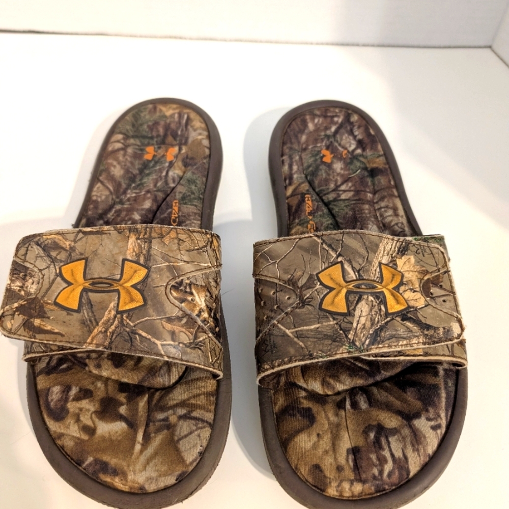 Under Armour‎ Kids Unisex Camo Slide Sandals Size 6 Youth